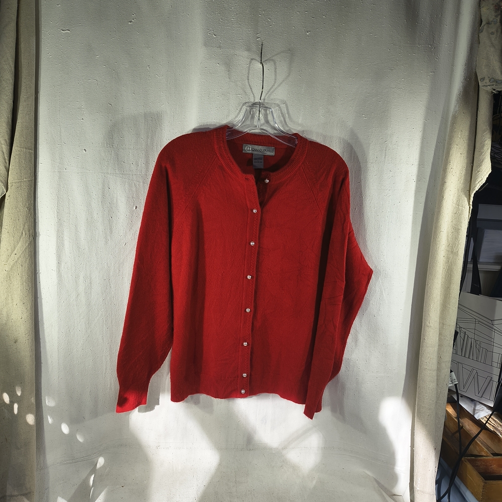 Chandler Hill Women's Size Large Classic Red Cardigan With Pearl Buttons